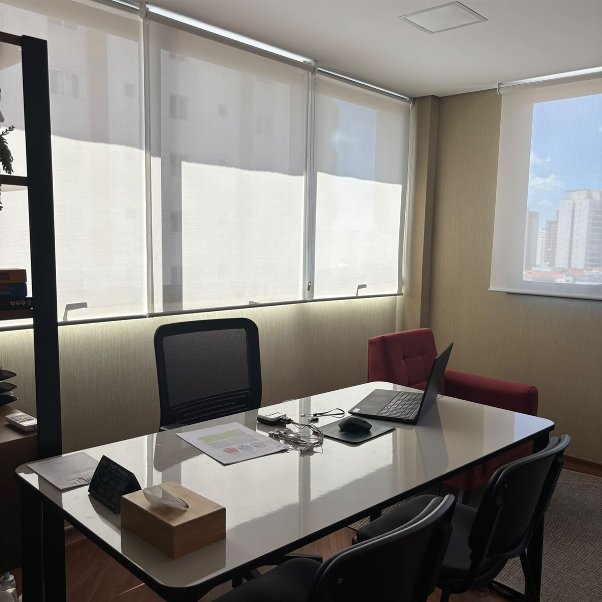 Sala de atendimento com vista